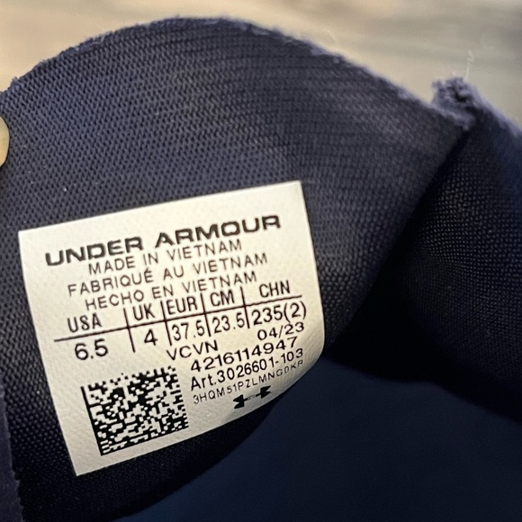 Under Armour Women's Glyde 2.0 MT TPU Softball Cleats White/Navy - Size 6.5 - Picture 7 of 8